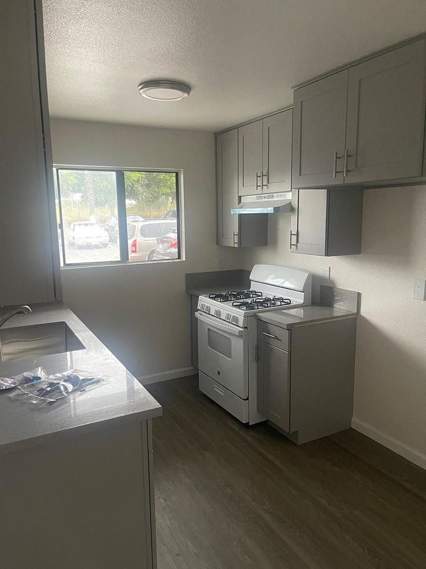 2399 E Beyer Blvd photo 3