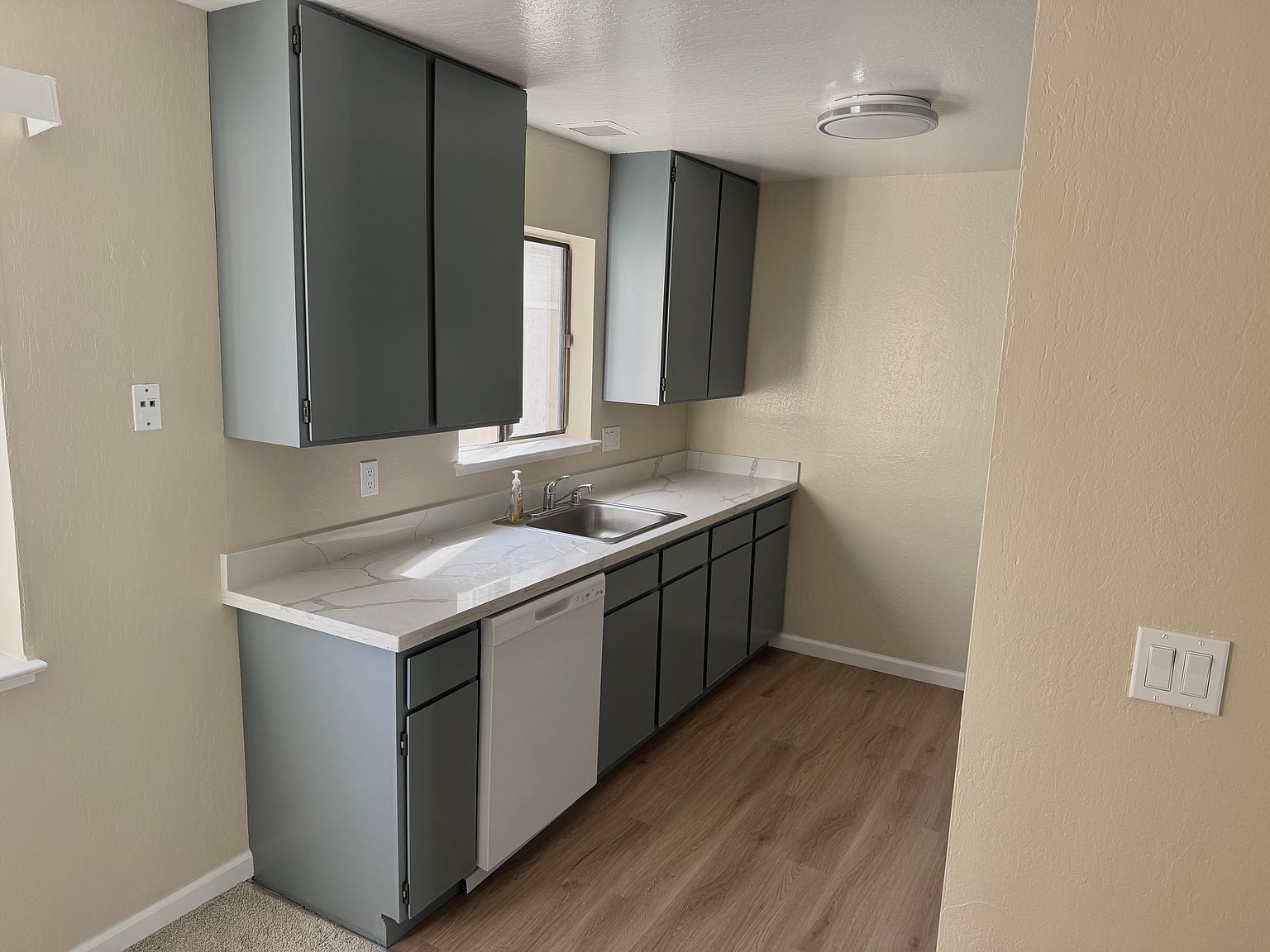 1BR/1BA Apartment on Santa Inez Ave · San Bruno photo 2
