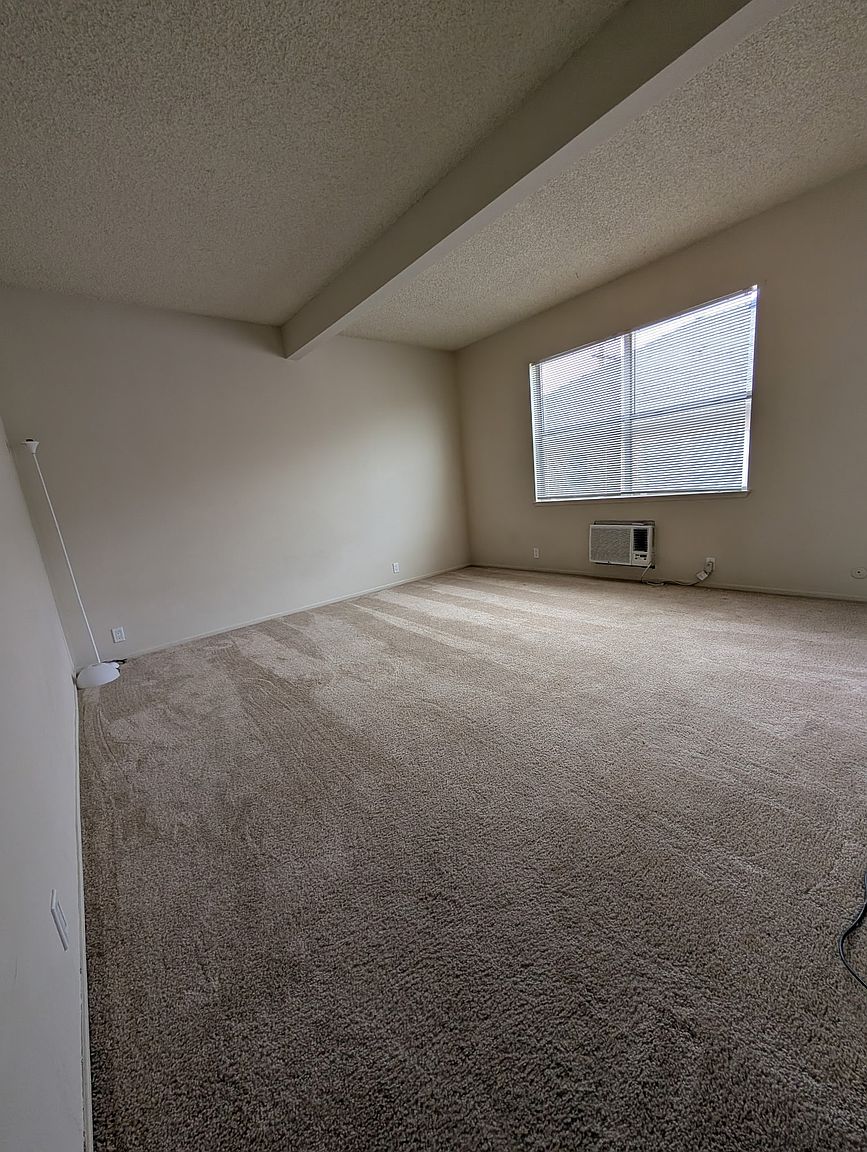 1106 Walnut St photo 2