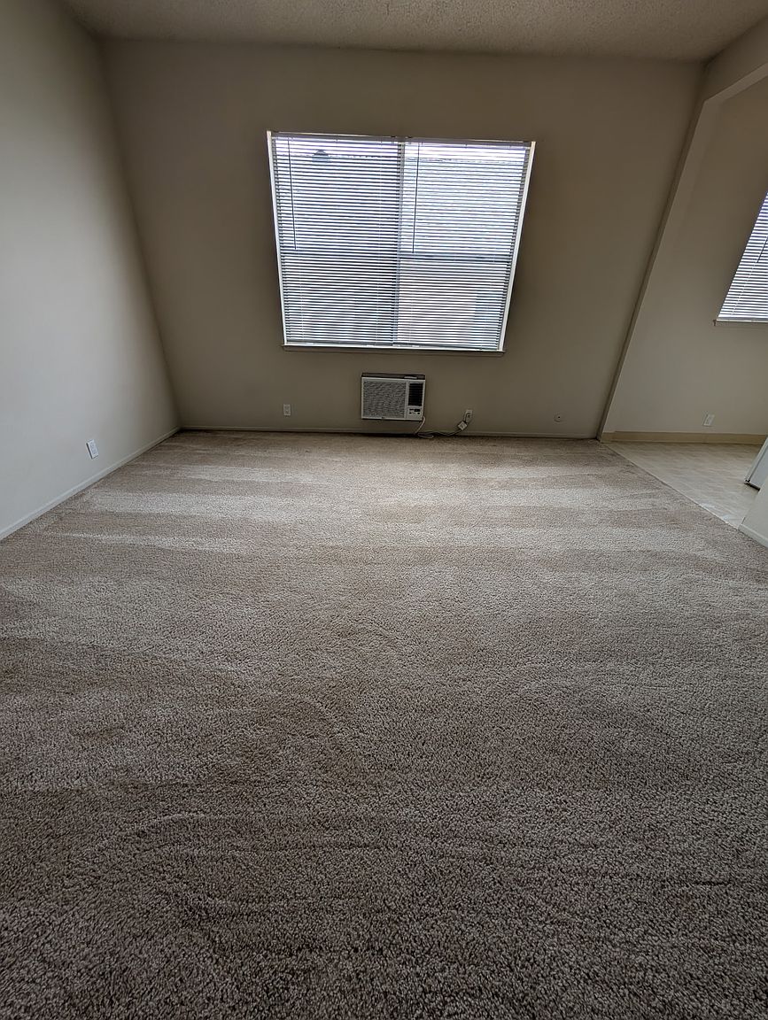 1106 Walnut St photo 3