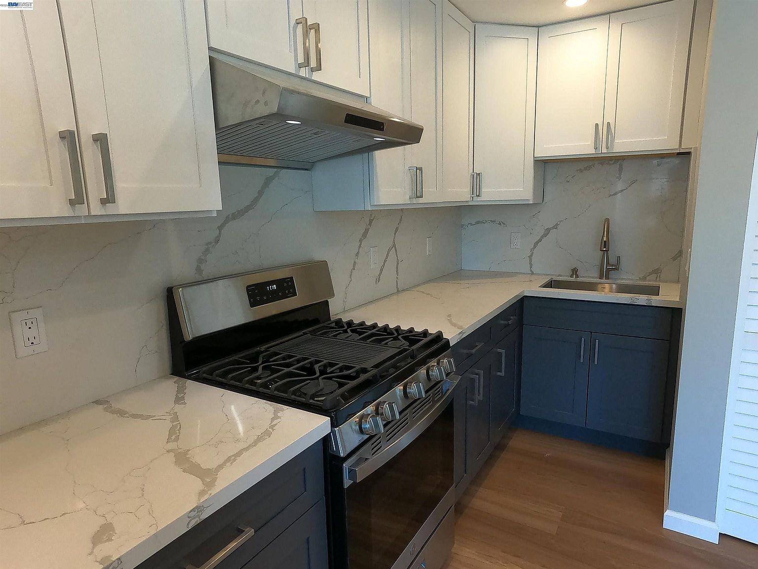 722 Foothill Blvd photo 2