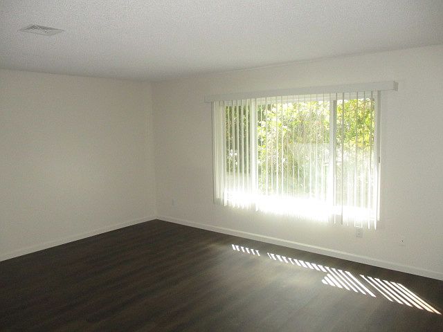 7154 Westview Pl photo 2