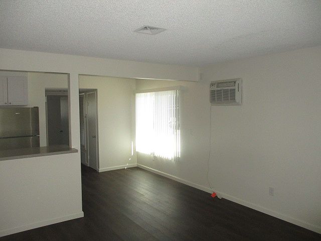 7154 Westview Pl photo 3