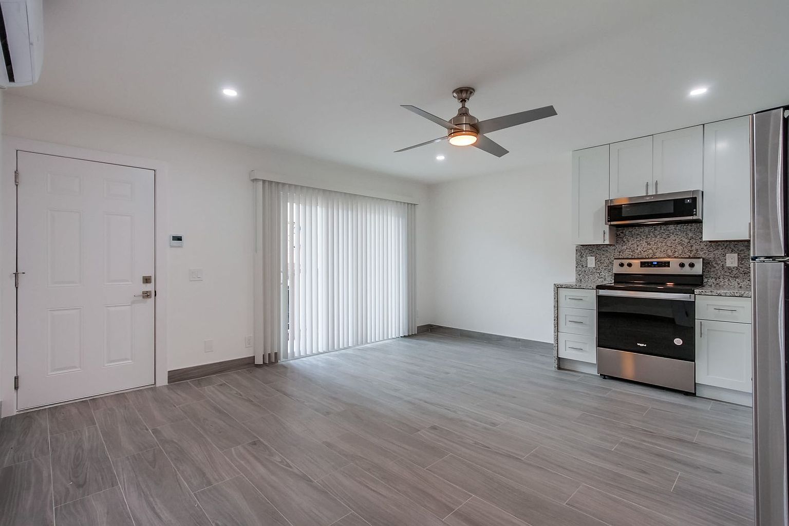 1234 Calle Jules photo 4