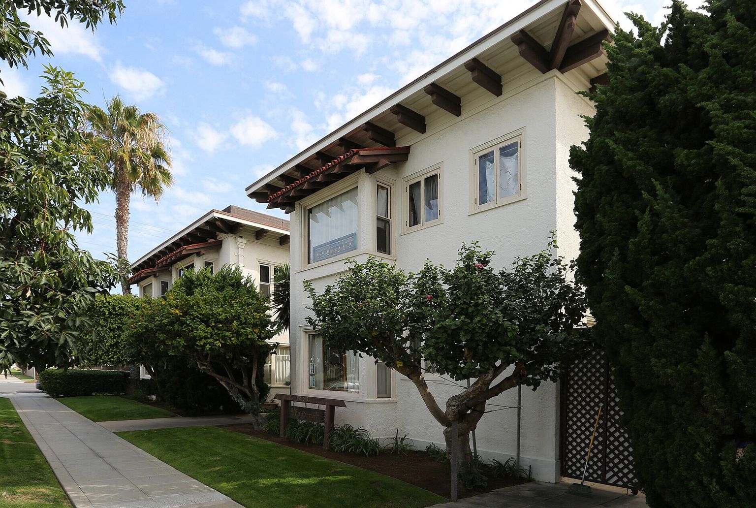1015 A Ave photo 2