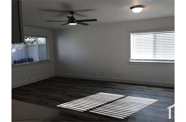 2600 Fairmont Ln photo 5