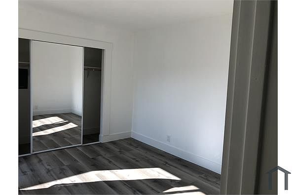2600 Fairmont Ln photo 3