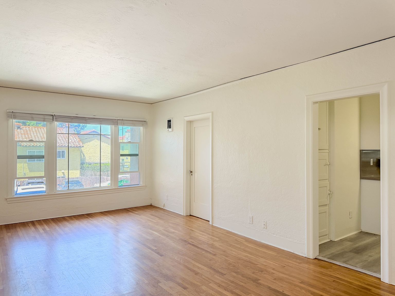 3772 Park Blvd photo 2
