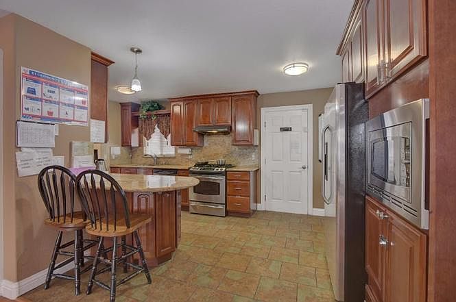 1103 W Latimer Ave Room 1 photo 2
