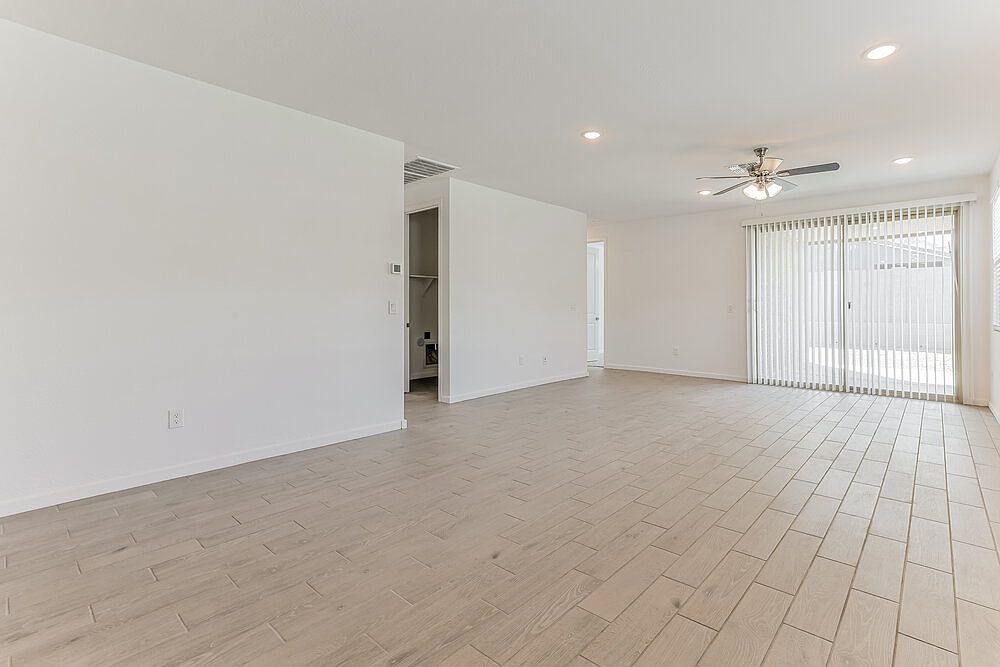 4565 W Hunter Trail San photo 4