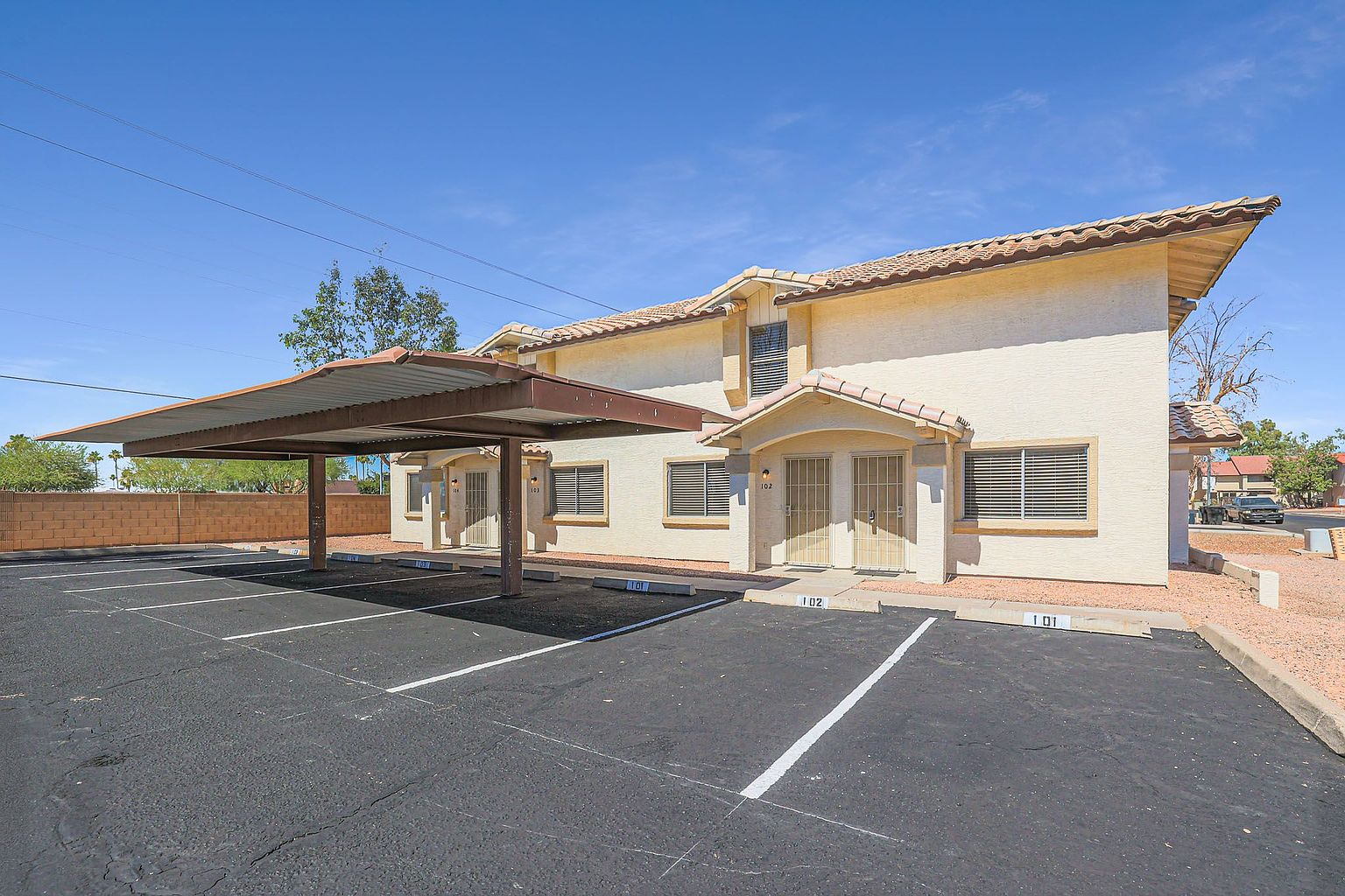 Charming 2BR Townhome in Mesa photo 4