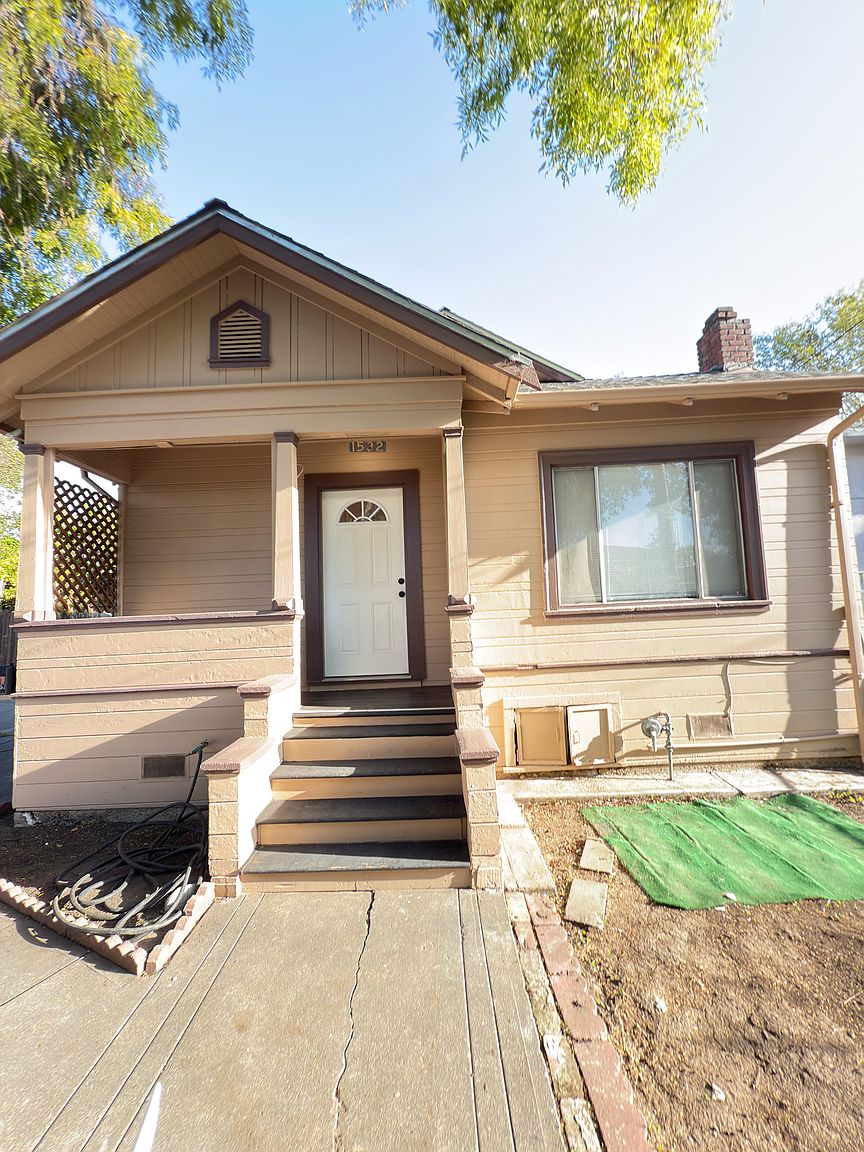 2BR/1BA Single Family House on Woolsey St · Berkeley