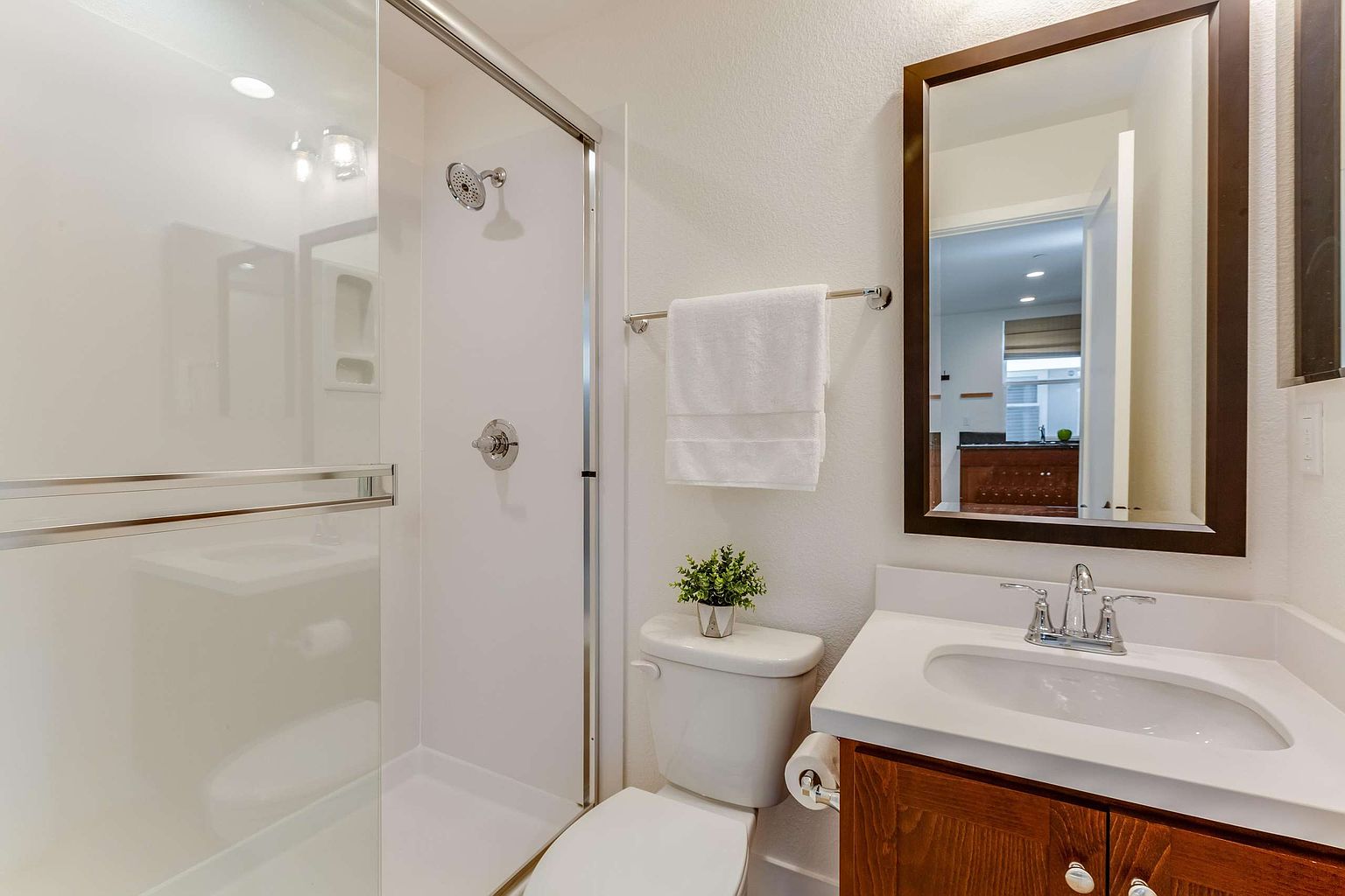 520 Ashton Way photo 2
