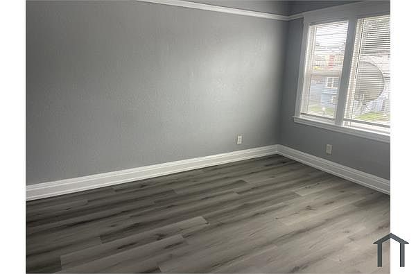 1901 14th Ave photo 2
