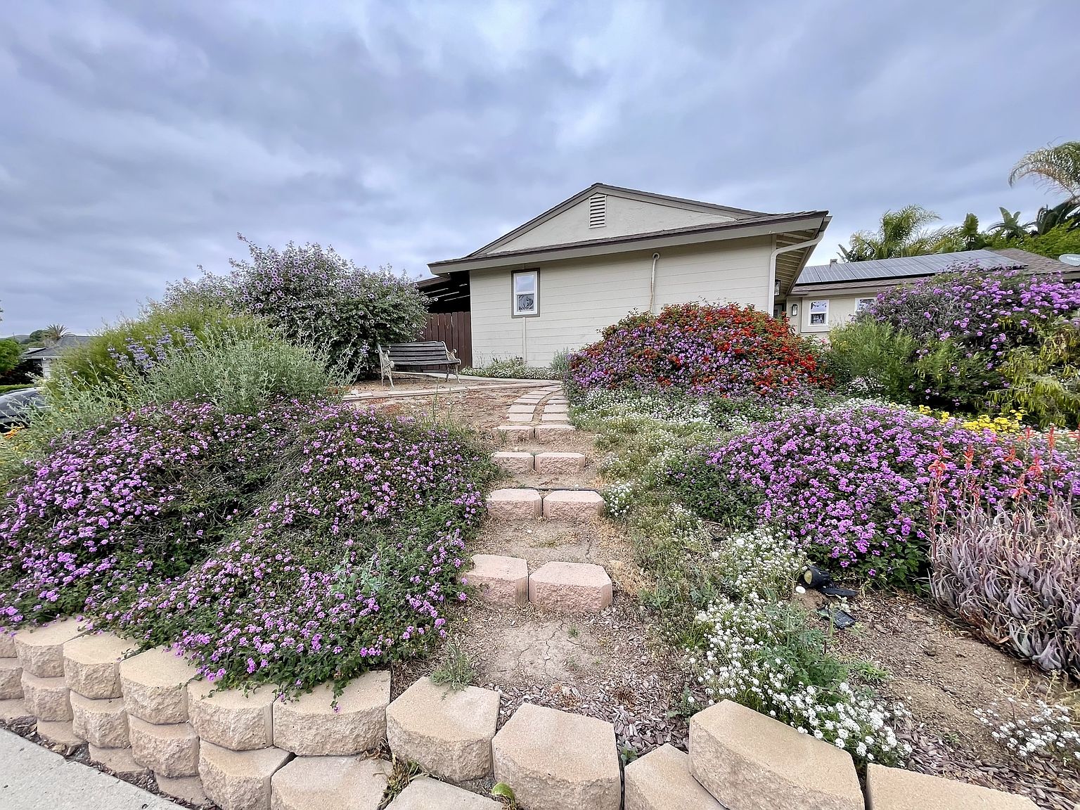 9556 1/2 Cecilwood Dr photo 3