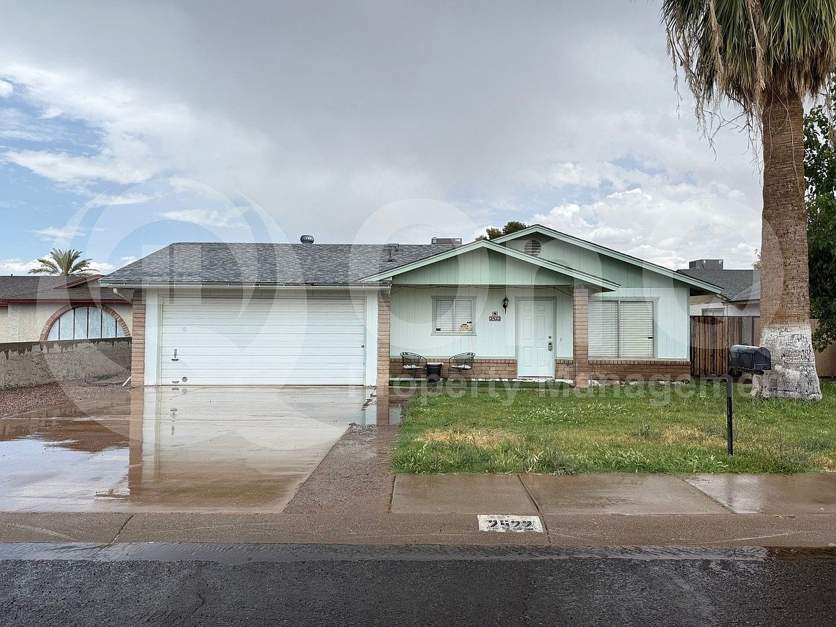 2522 E Don Carlos Ave Tempe, AZ 85288 photo 2
