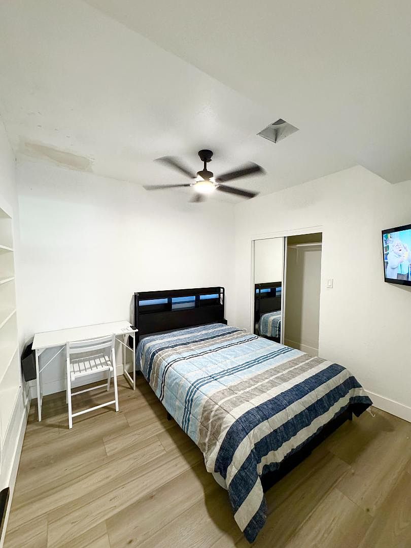1845 E Monroe St Phoenix, AZ 85034 photo 2