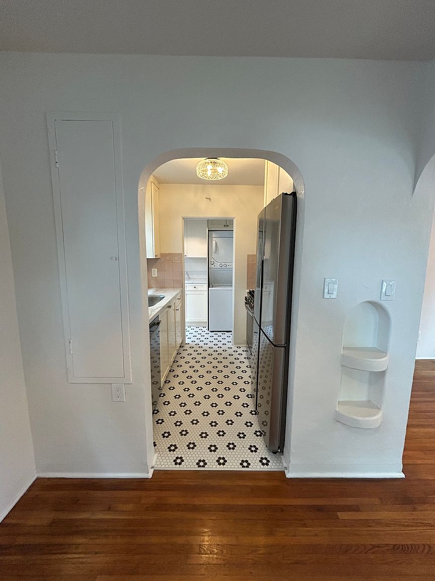 4124 Iowa St photo 4