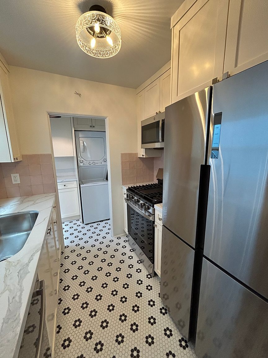 4124 Iowa St photo 3