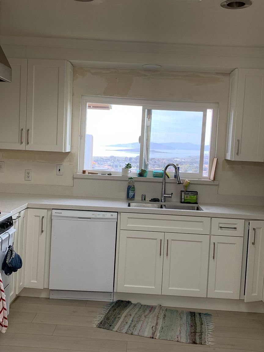 1406 Navellier St photo 5