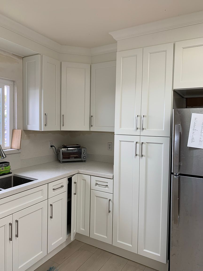 1406 Navellier St photo 2
