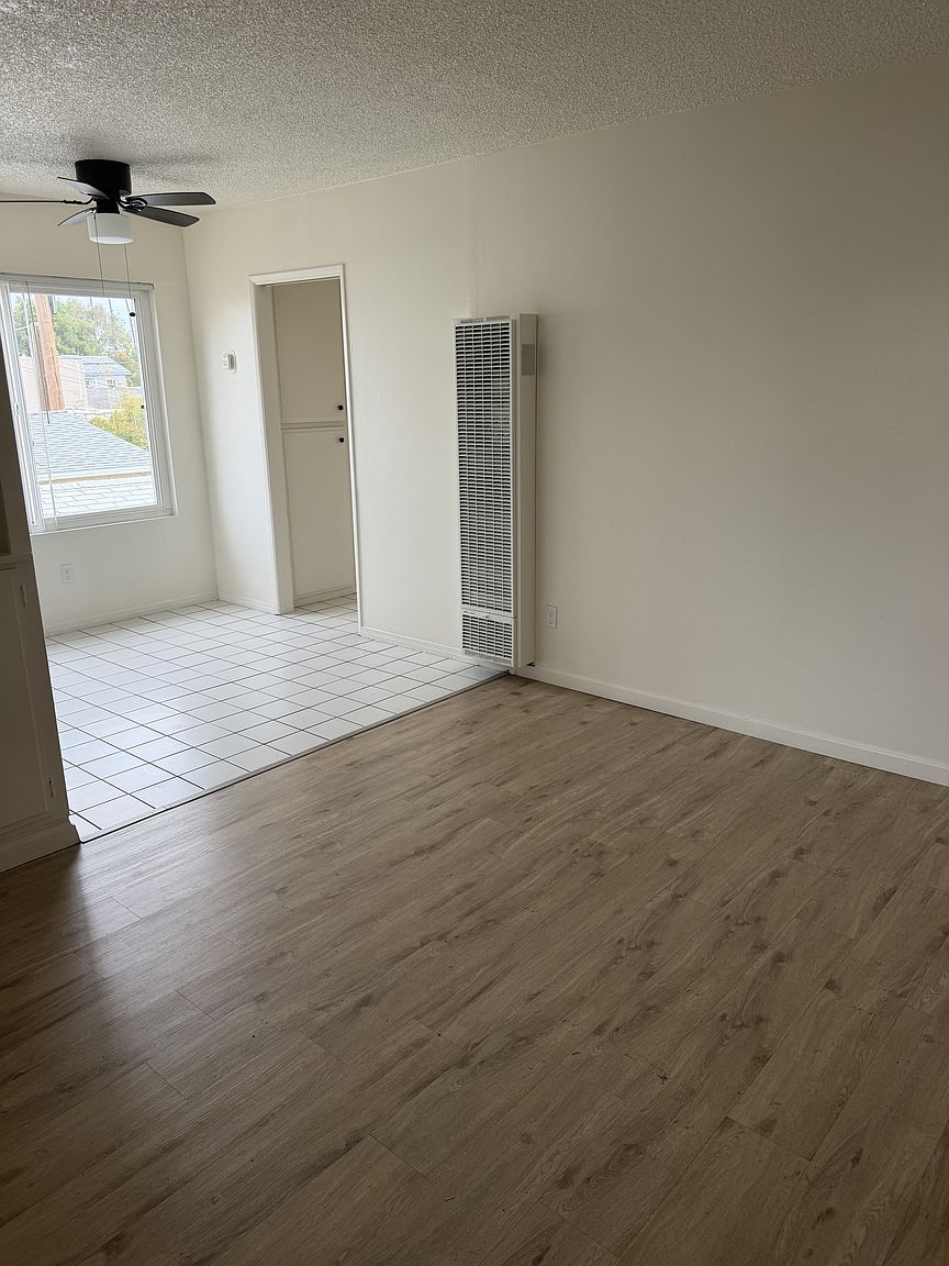 4065 Highland Ave photo 2