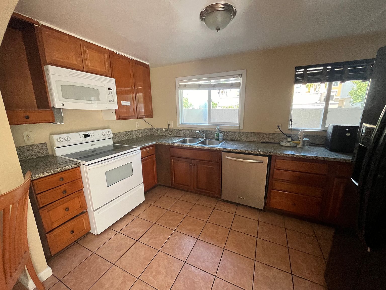 5811 Lindo Paseo photo 3