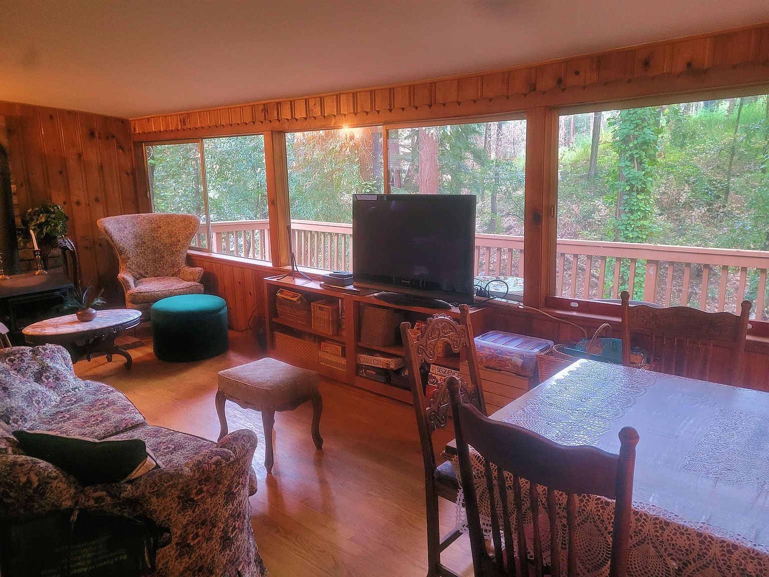 111 Acorn Dr photo 5