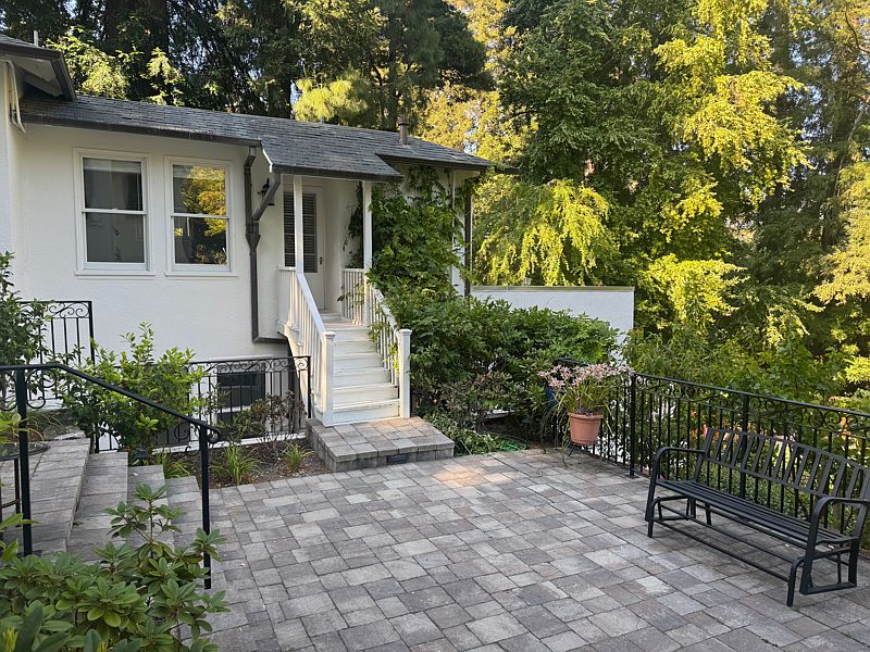 2141 Forest View Ave Hillsborough, CA 94010 photo 3