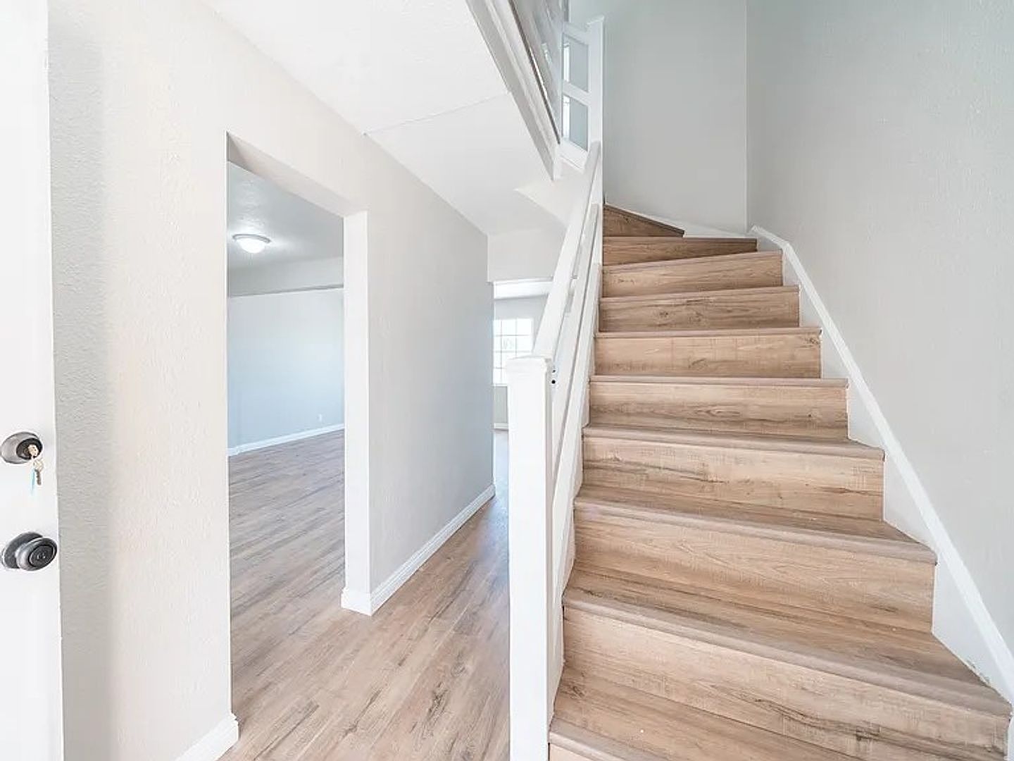 2104 Drescher Street photo 5