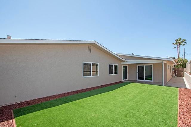 1133 Gardena Rd photo 4