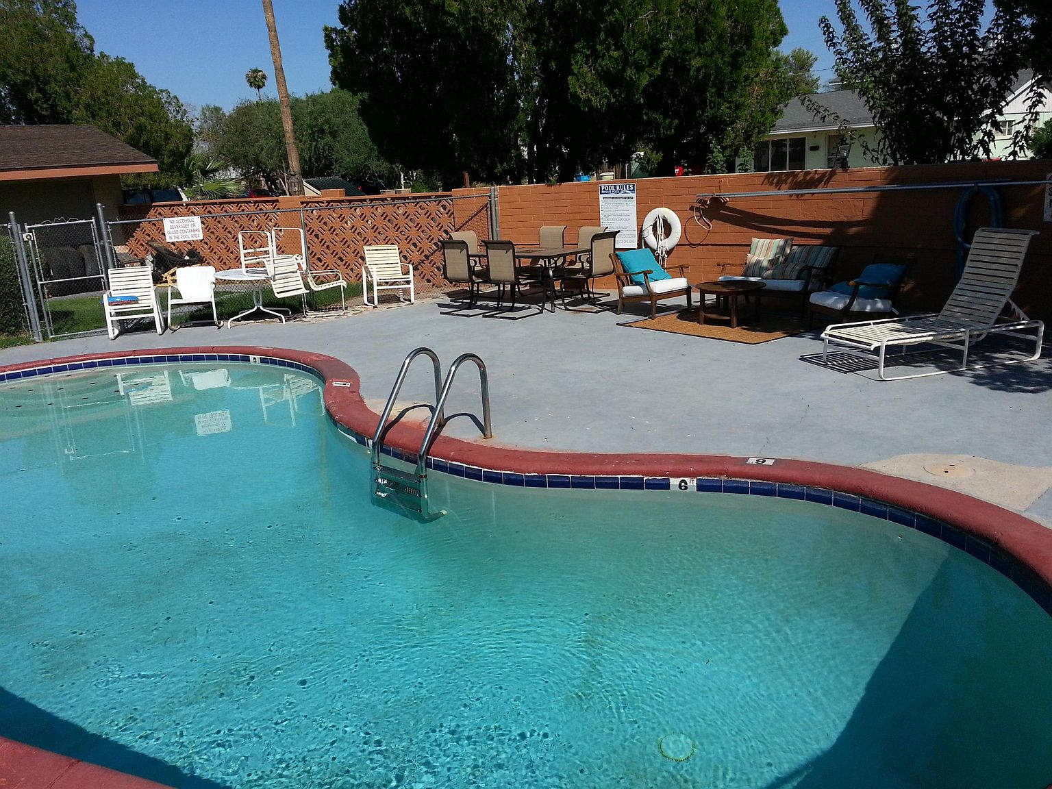 3927 E Cheery Lynn Rd photo 2