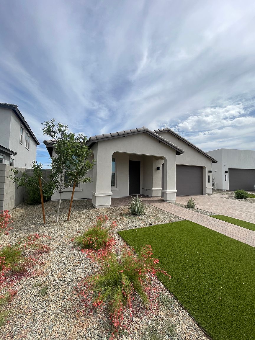 7938 W Griswold Rd Peoria, AZ 85345 photo 2