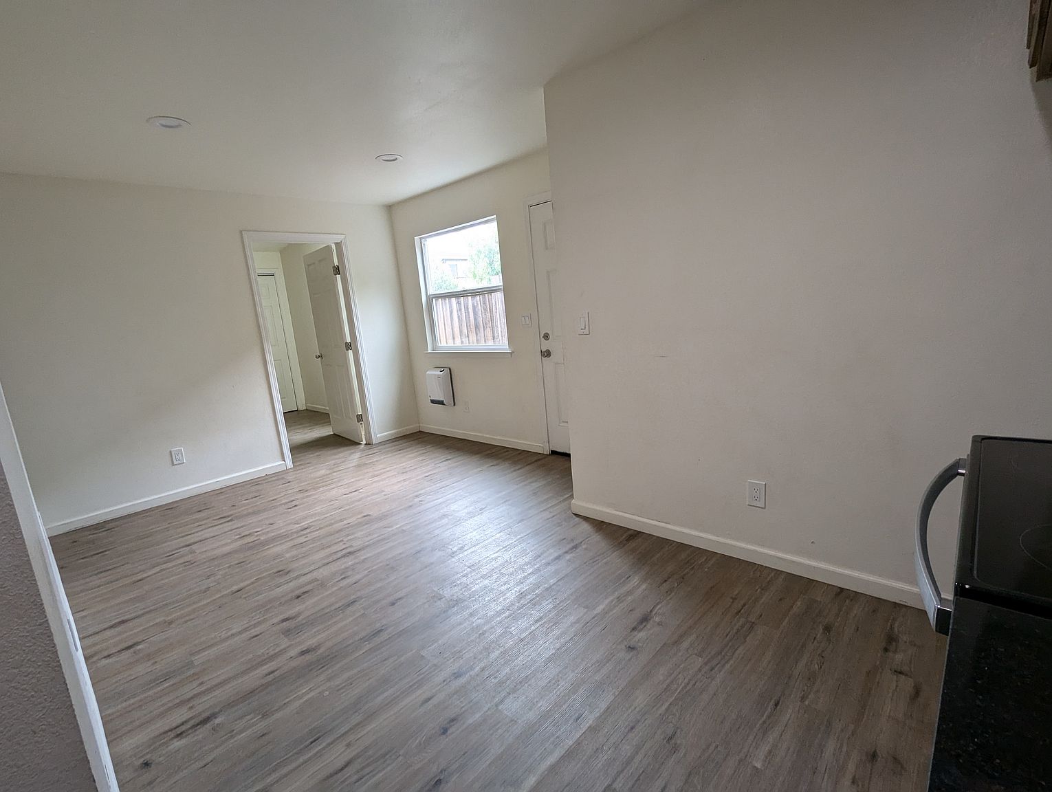 1BR/1BA Apartment on 6th Street Apt. · Watsonville photo 3