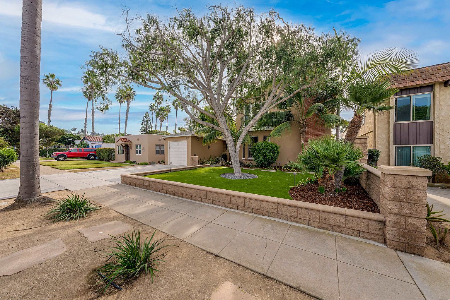 4819 Del Mar Ave photo 4