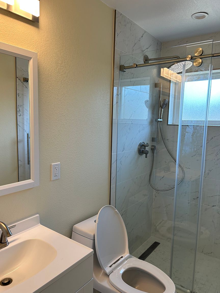 629 Tamarack Ln photo 3