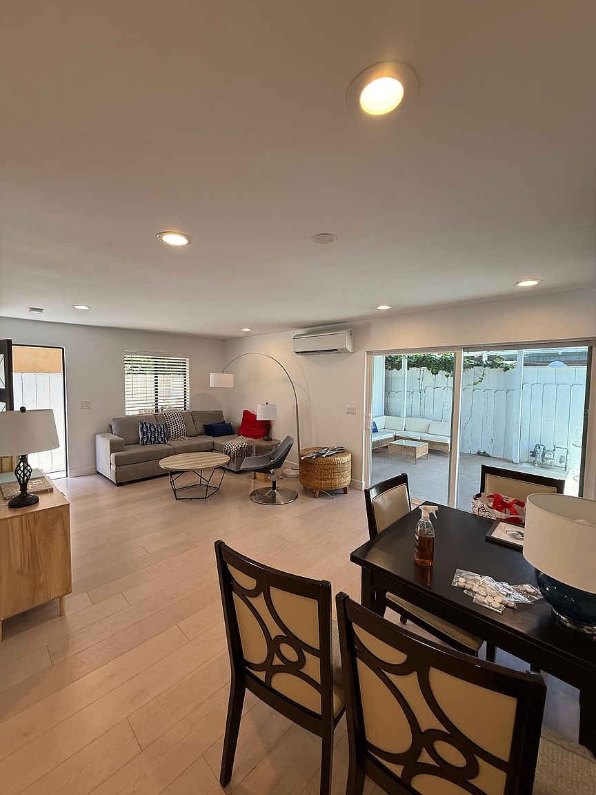 1140 Pearl St photo 2