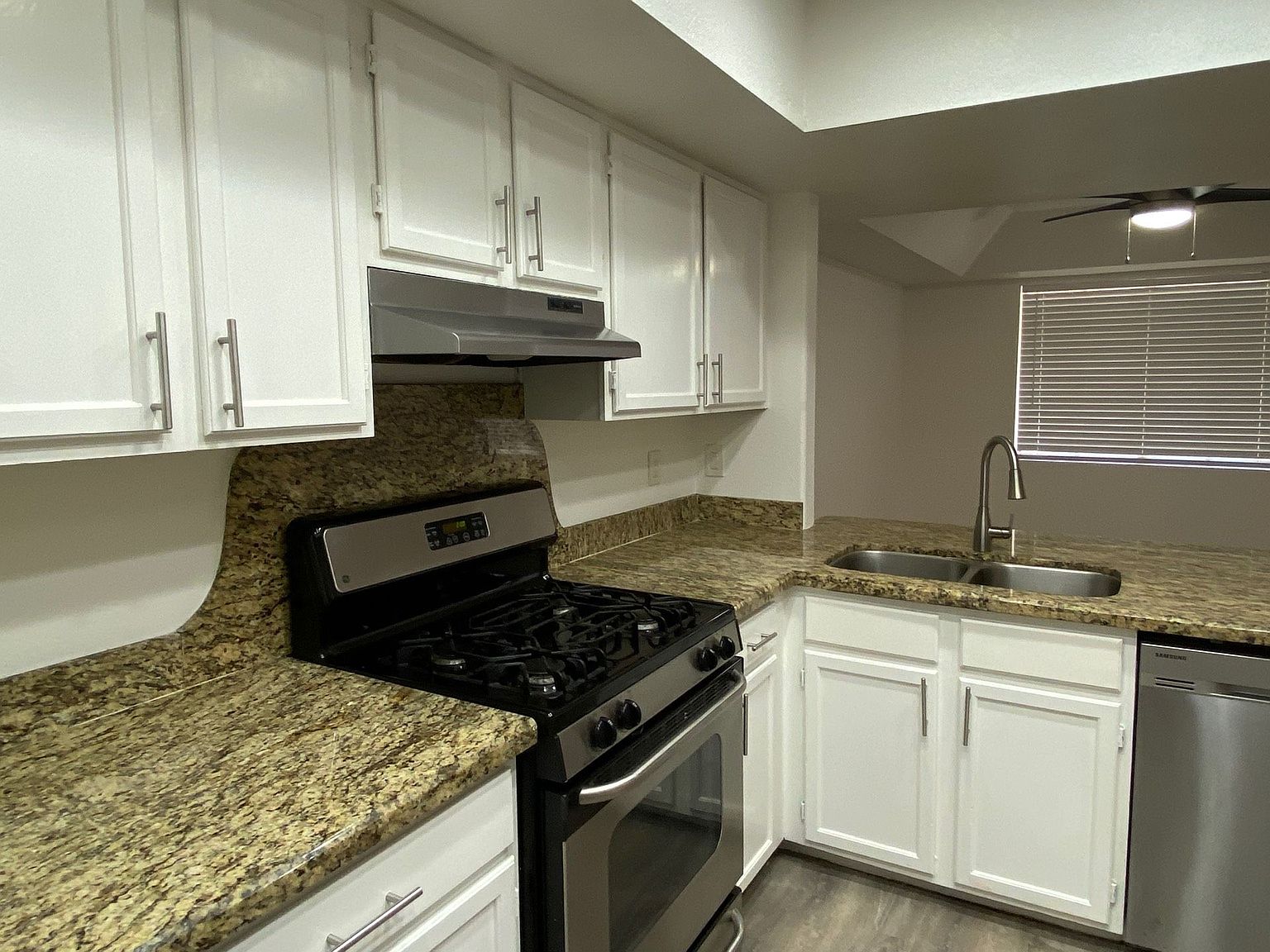 2381 W Garden Dr unit Garden 2333 photo 5
