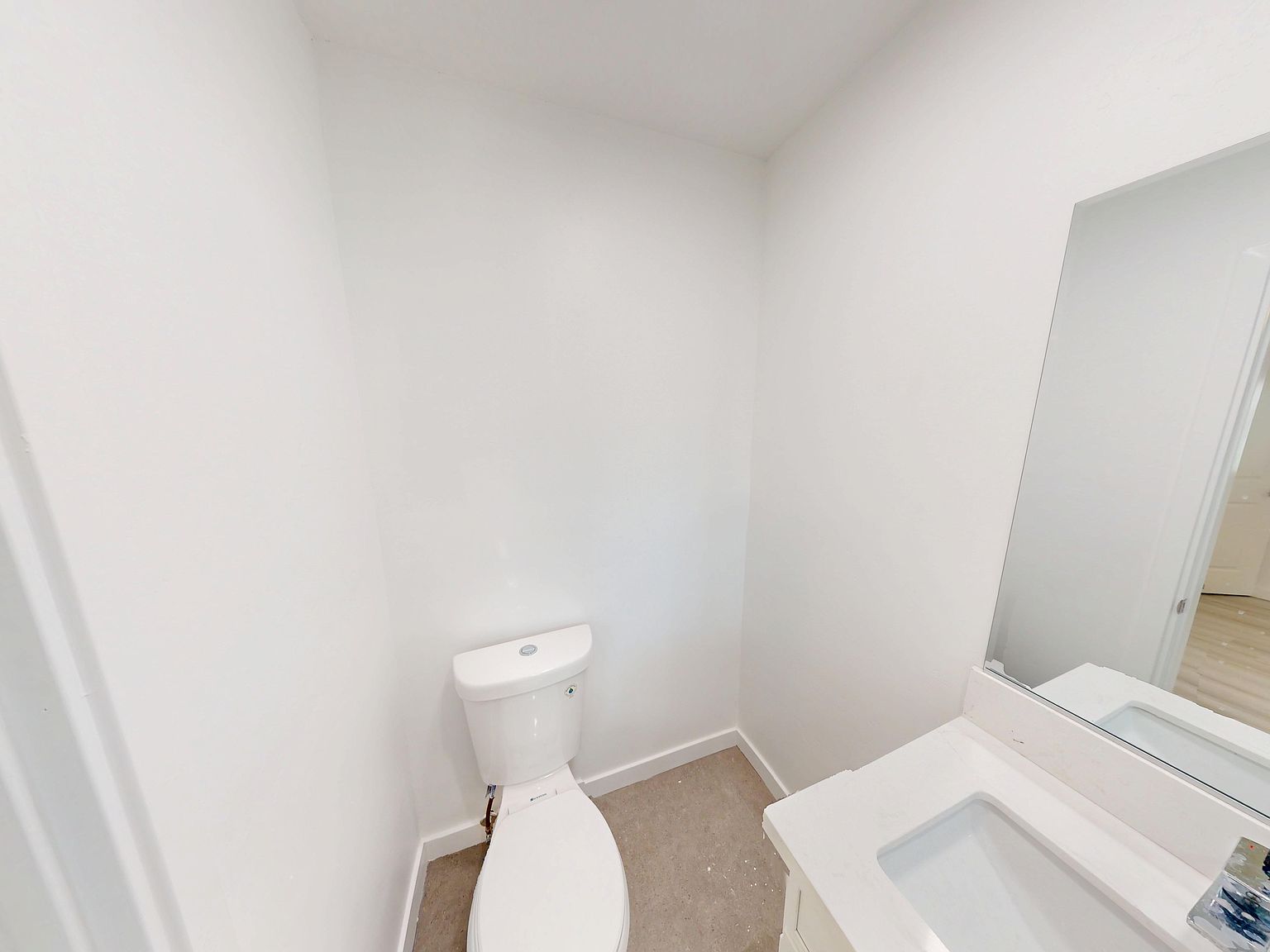 312 1/2 Milbrae St photo 2