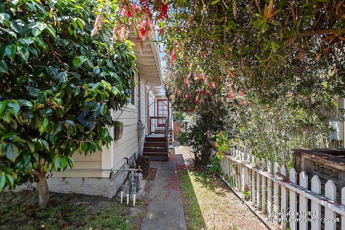 649 Kearney St photo 2