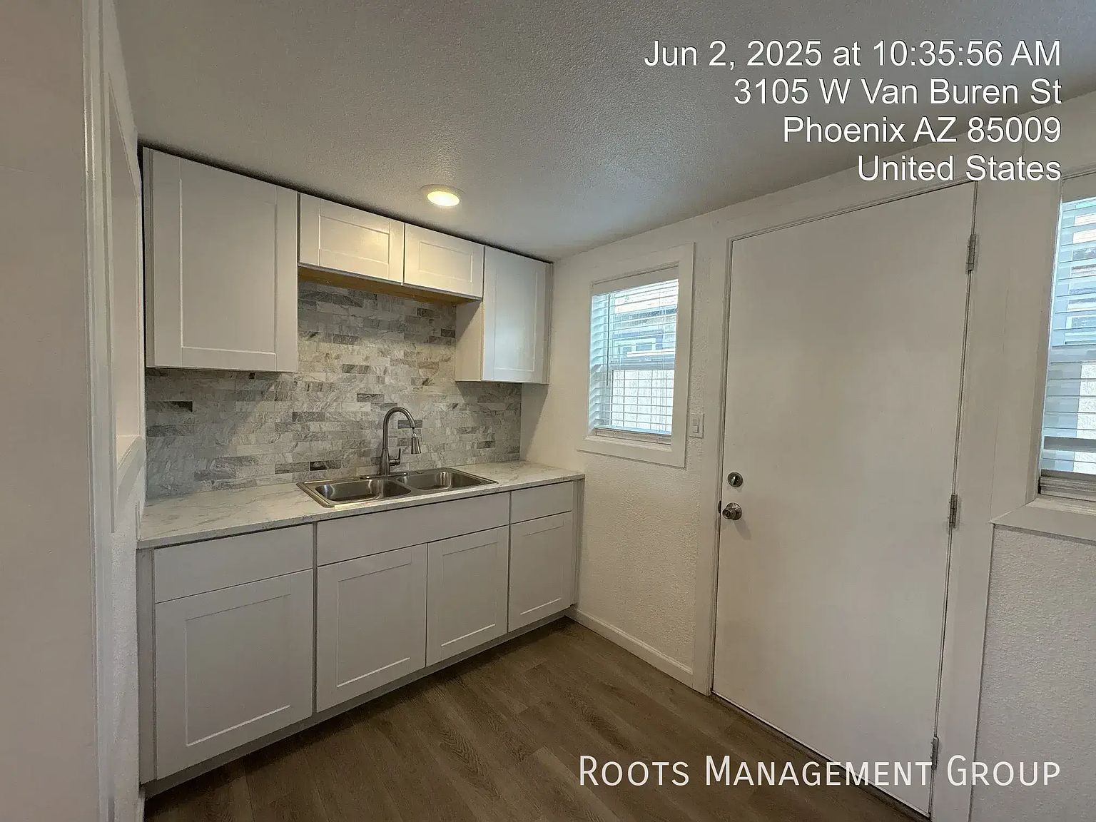 3105 W Van photo 2