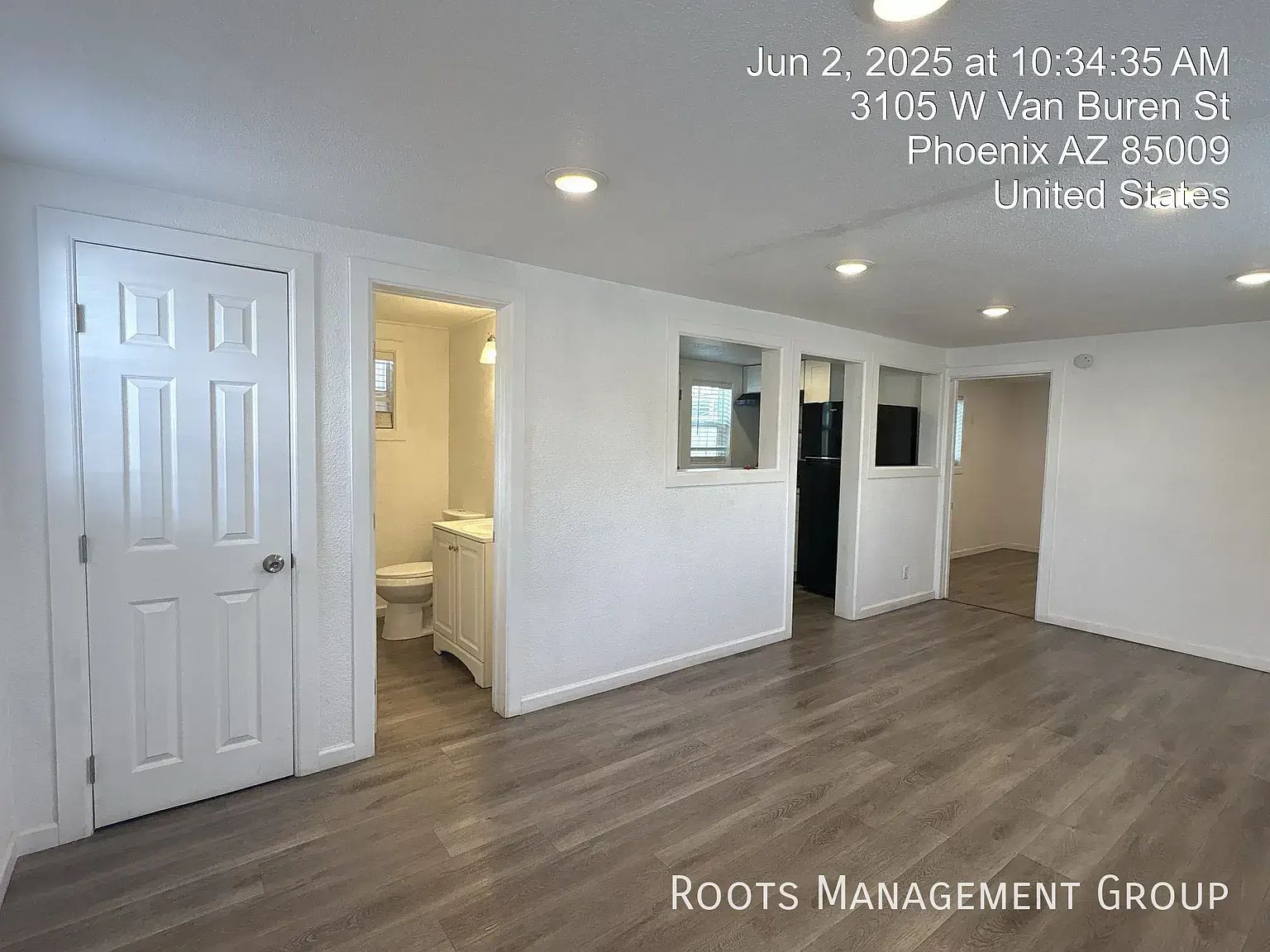 3105 W Van photo 5