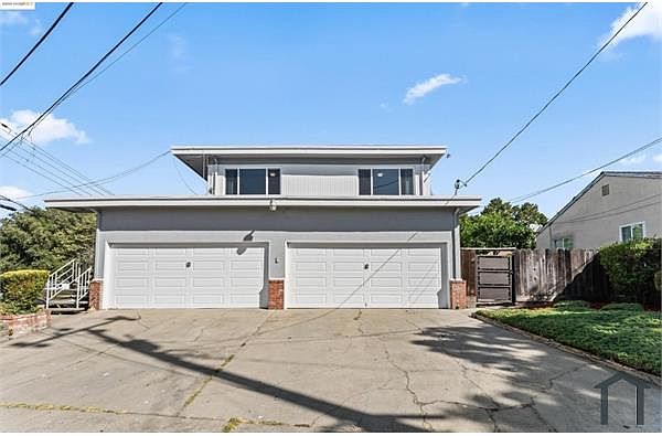 9888 Bancroft Ave photo 2
