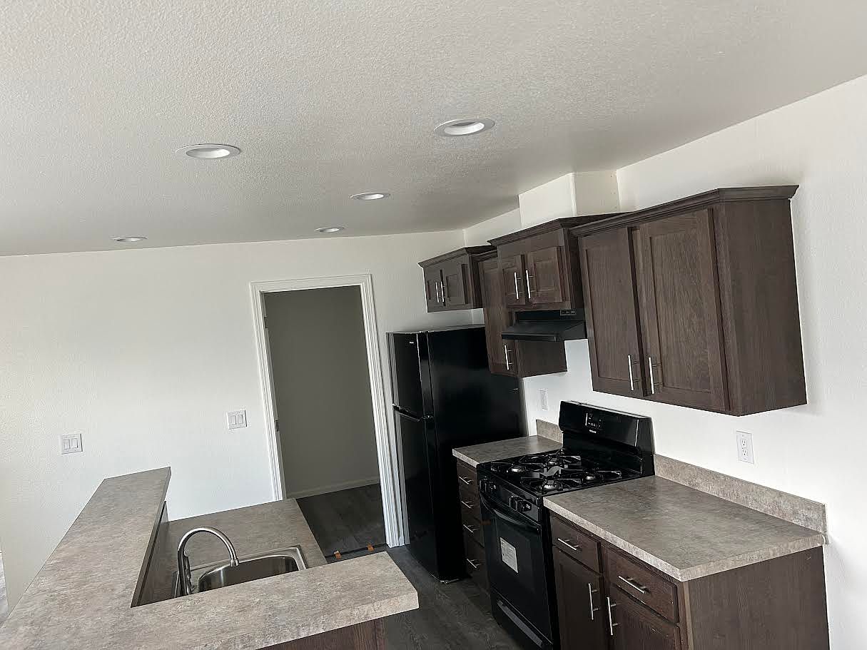 5201 S Chuichu Rd photo 4