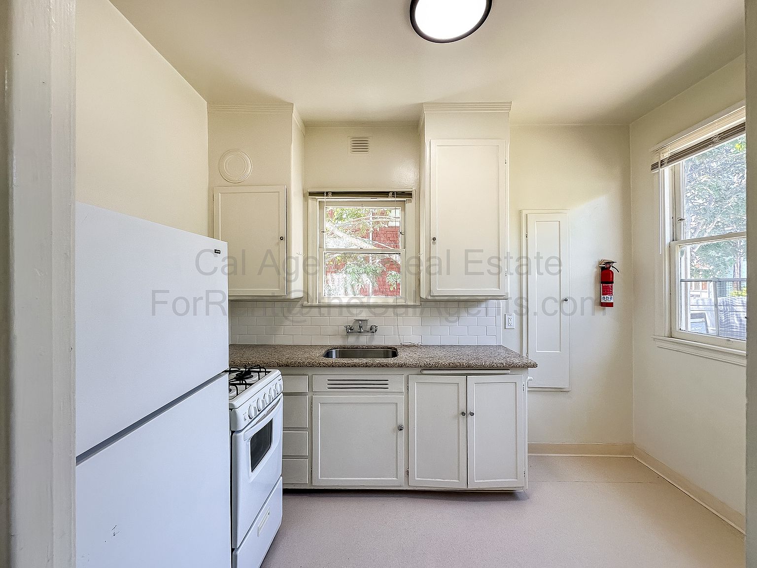 2708 Haste St photo 3