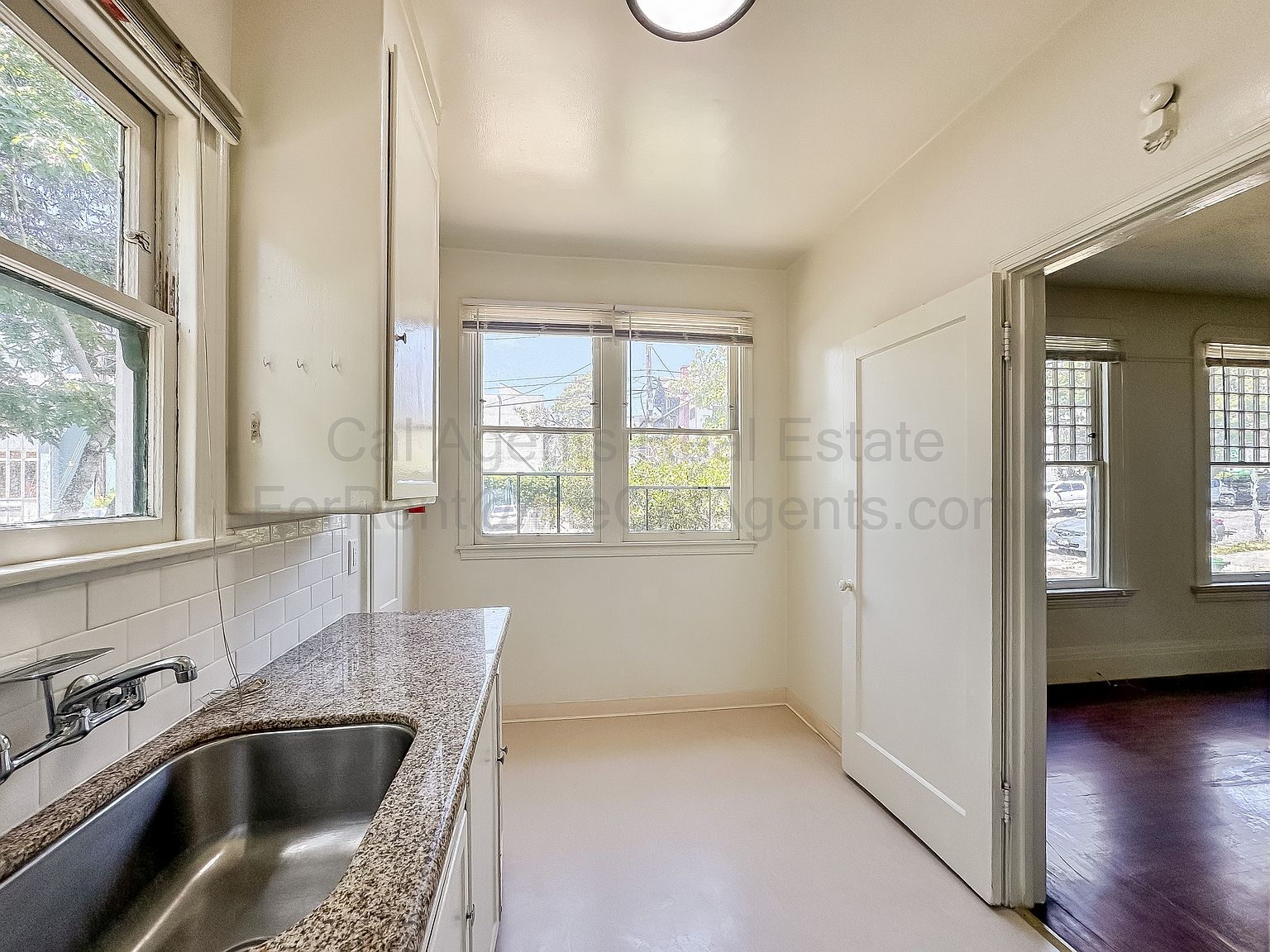 2708 Haste St photo 4