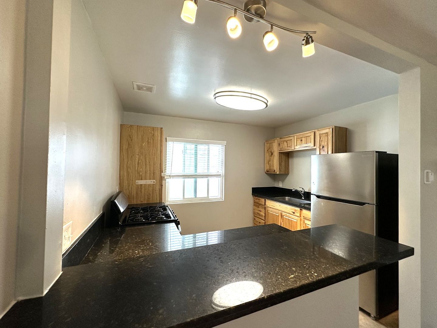 4027.5 Park Blvd #4027.5 photo 2