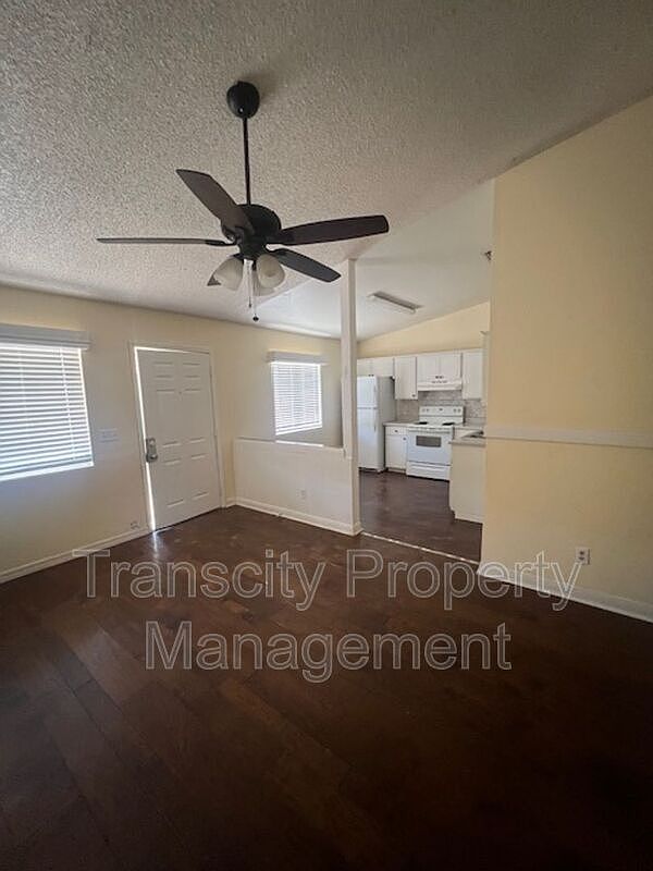 4714 E Caballero St Mesa, AZ 85205 photo 2