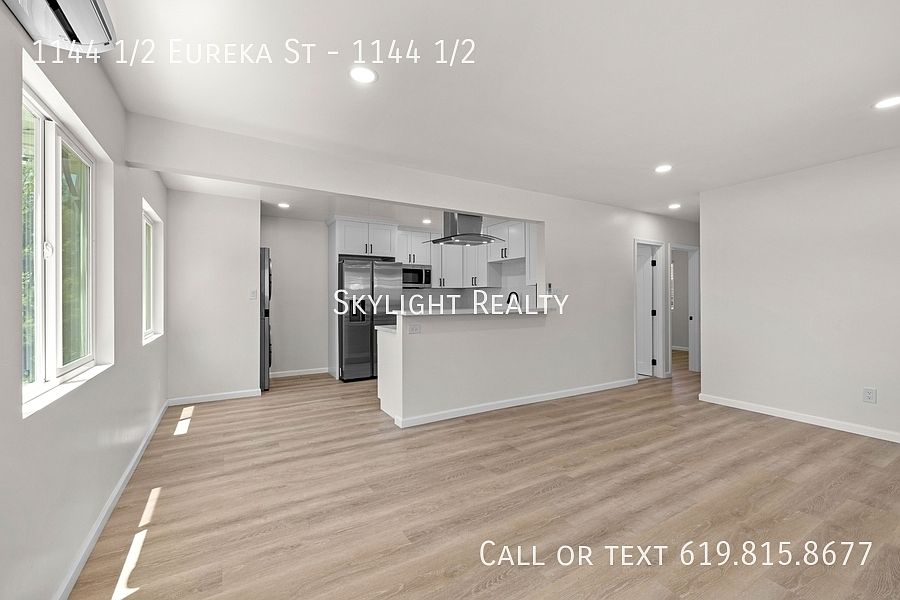 1144 1/2 Eureka St photo 5