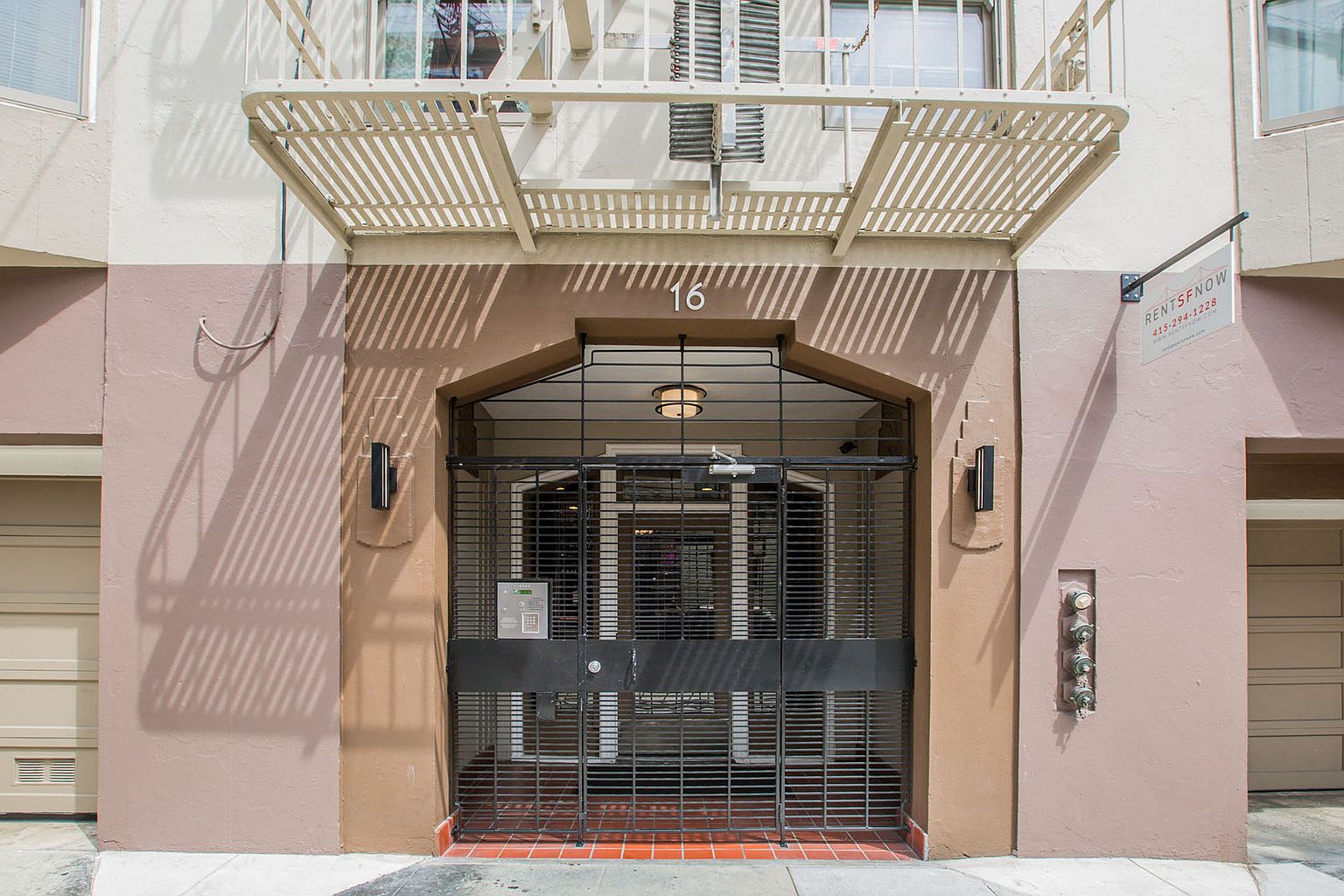 16 LAGUNA Apartments photo 5
